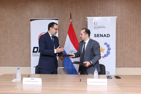 SENAD y Contrataciones Públicas firman acuerdo para investigaciones contra el crimen organizado