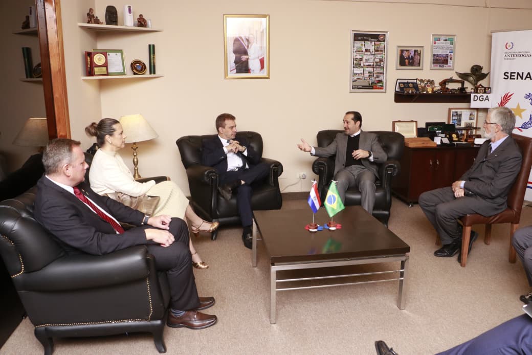 ALTA AUTORIDAD DEL GOBIERNO DE BRASIL VISITA LA SENAD Y RATIFICA RESPALDO A LA COOPERACIÓN ANTIDROGAS